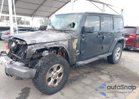 2013 Jeep Wrangler Unlimited Moab z USA, uszkodzony, nr VIN 1C4BJWEG7DL703775